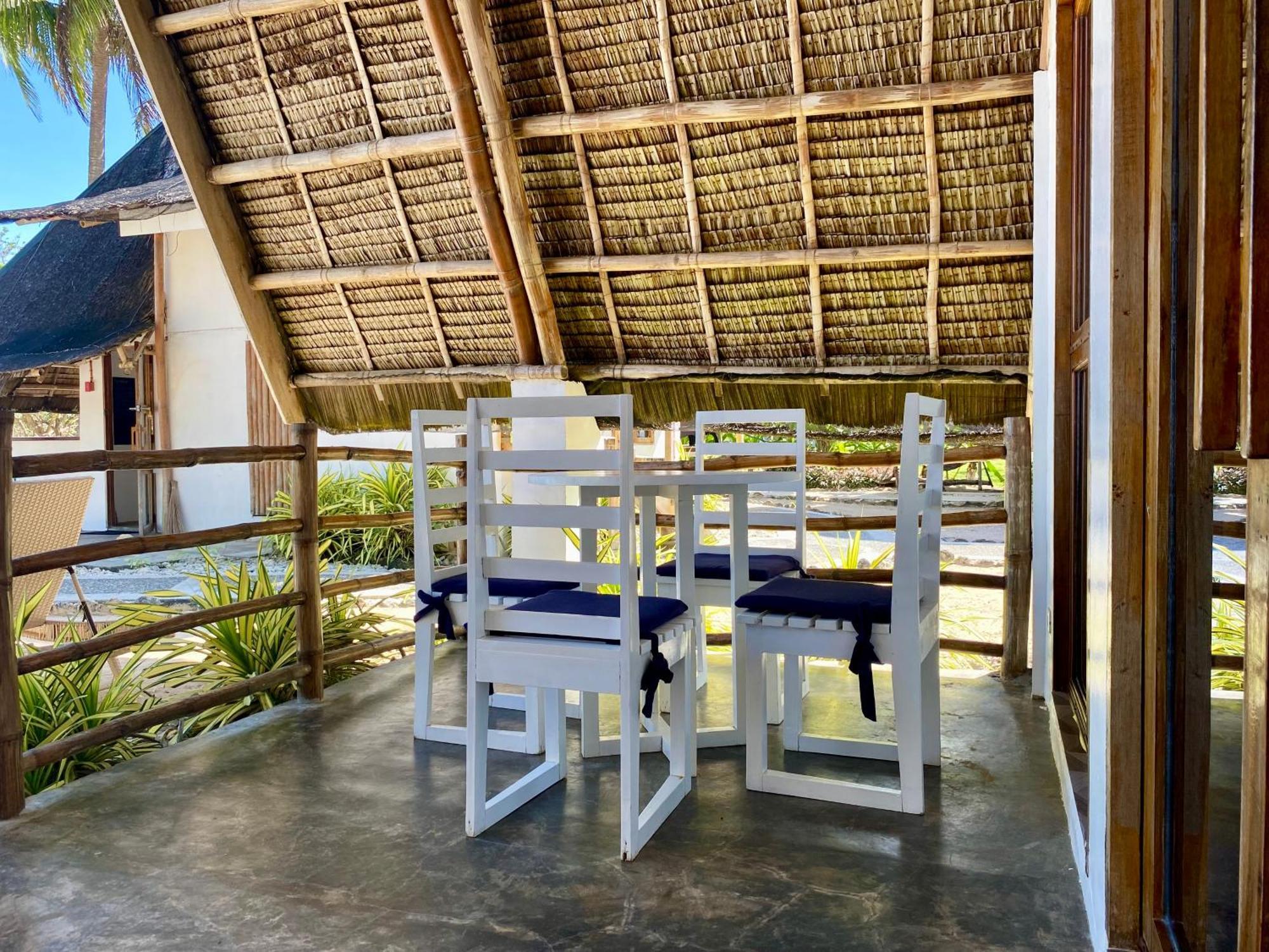 Surya Beach Resort Palawan Aborlan Exterior foto