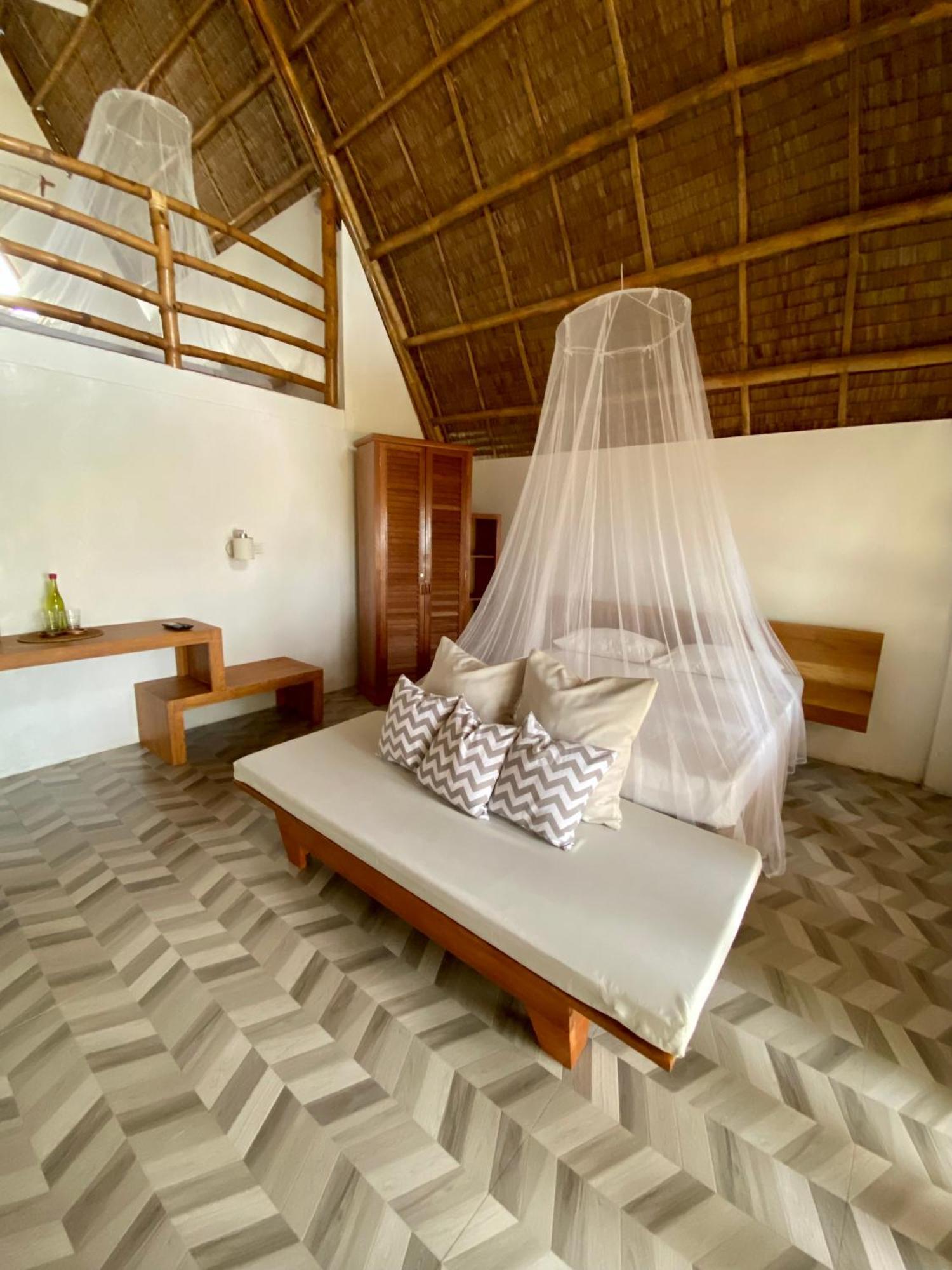 Surya Beach Resort Palawan Aborlan Exterior foto